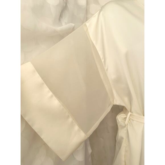 Vintage 80's Victorias Secret Ivory Satin Kimono Robe Sheer accents one size - Picture 6 of 9